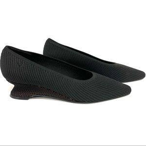 NWOT Vivaia ‘Liraz' Low Heel Wedge Pumps in Deep Ebony